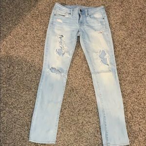 American Eagle super distressed skinny jeans sz 4